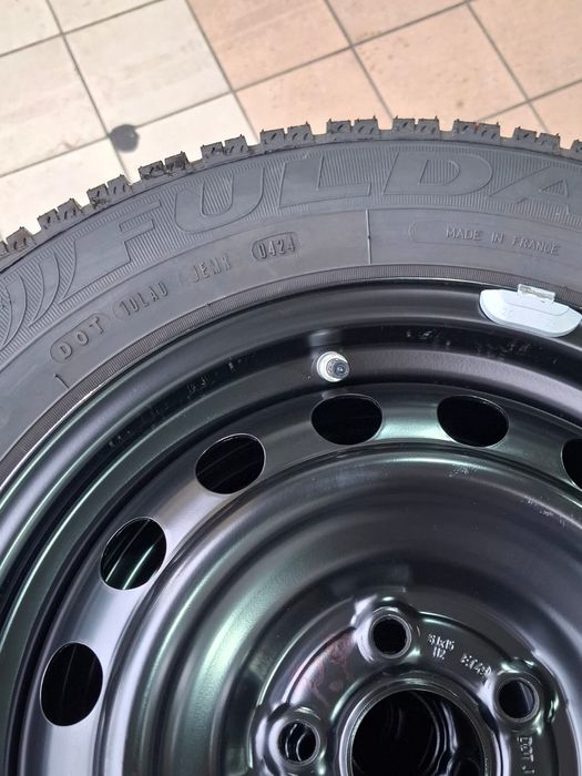 Koła zimowe  Toyota Yaris 4 Orginalne 185/65R 15