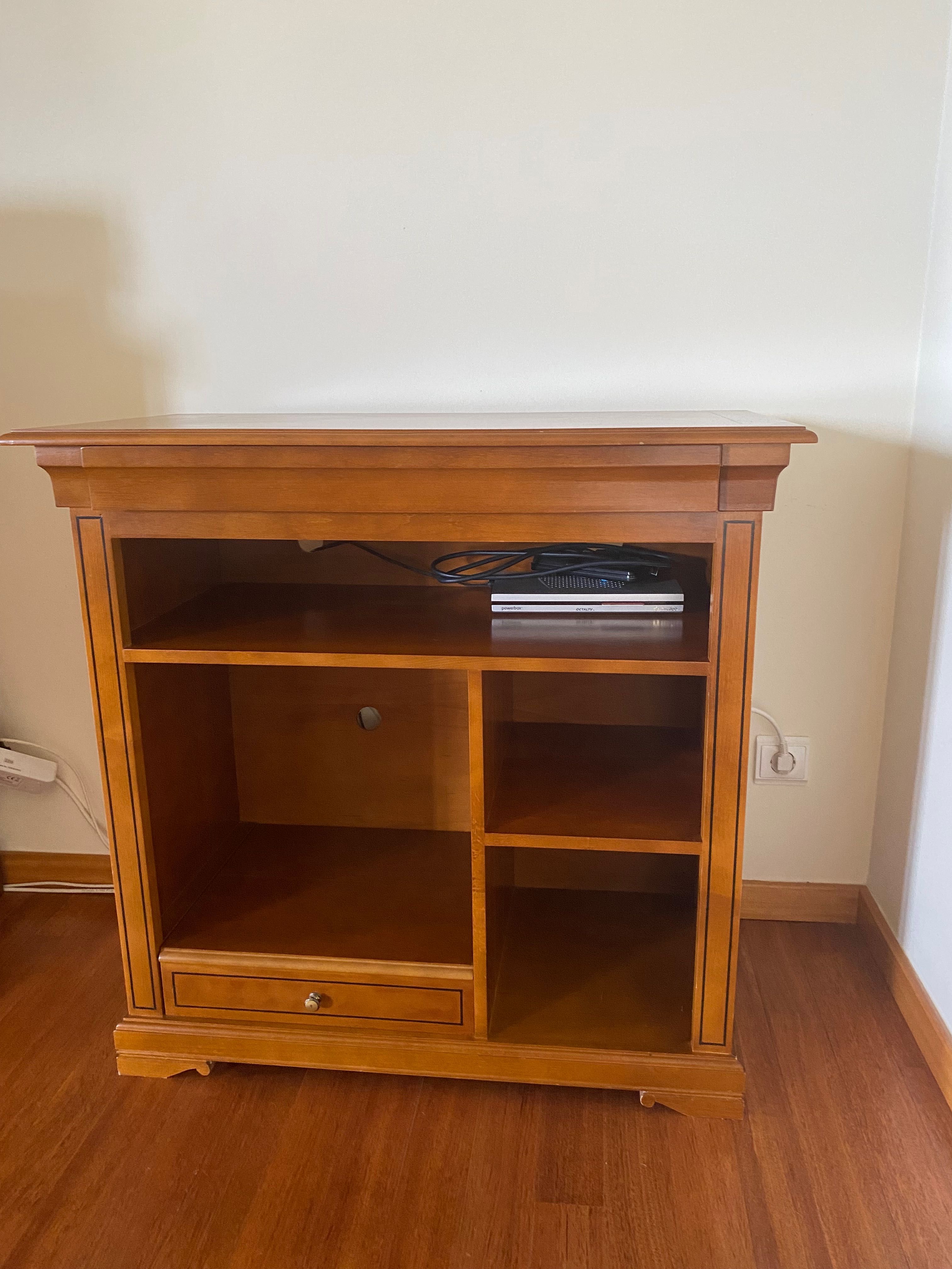Moveis em segunda mão (sala e entrada)