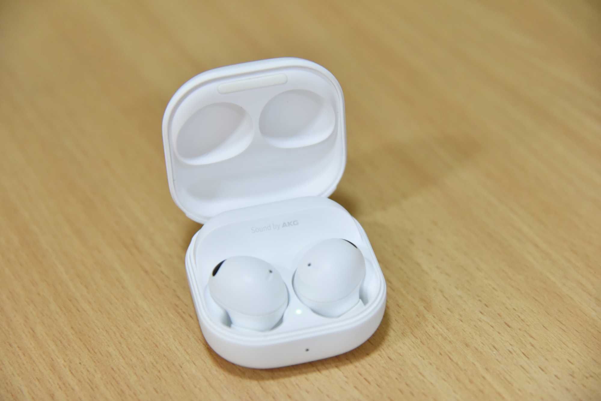 Навушники Galaxy Buds2 Pro білі
