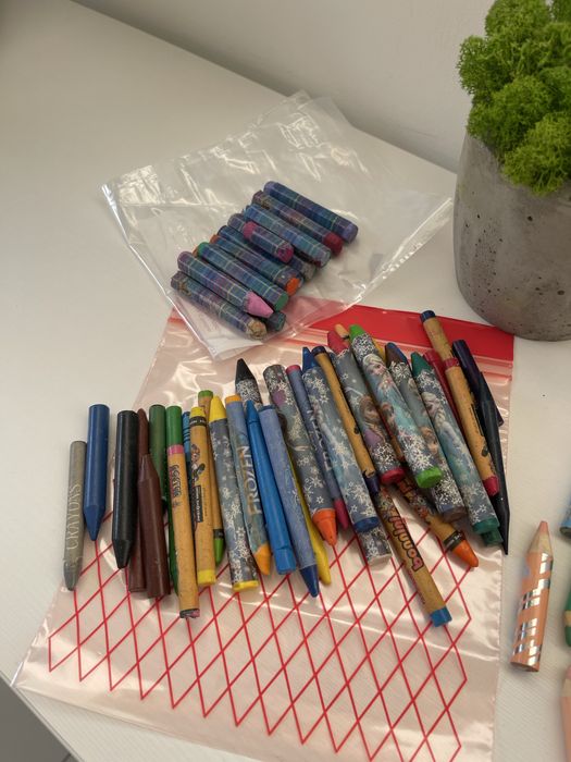 Zestaw kredek świecowych i inne