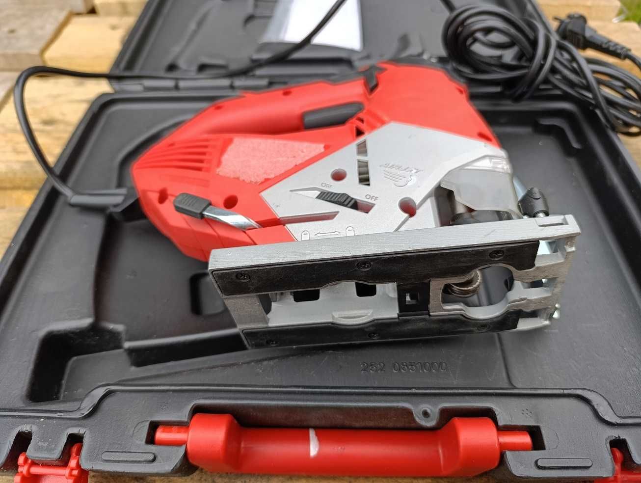 Wyrzynarka Einhell TE-JS 100 mocna 750W z walizką