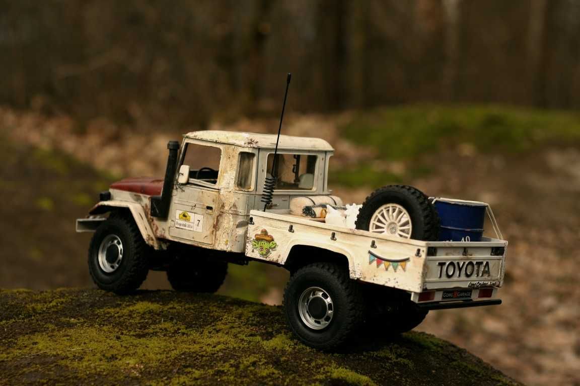 Toyota FJ45 rc trial