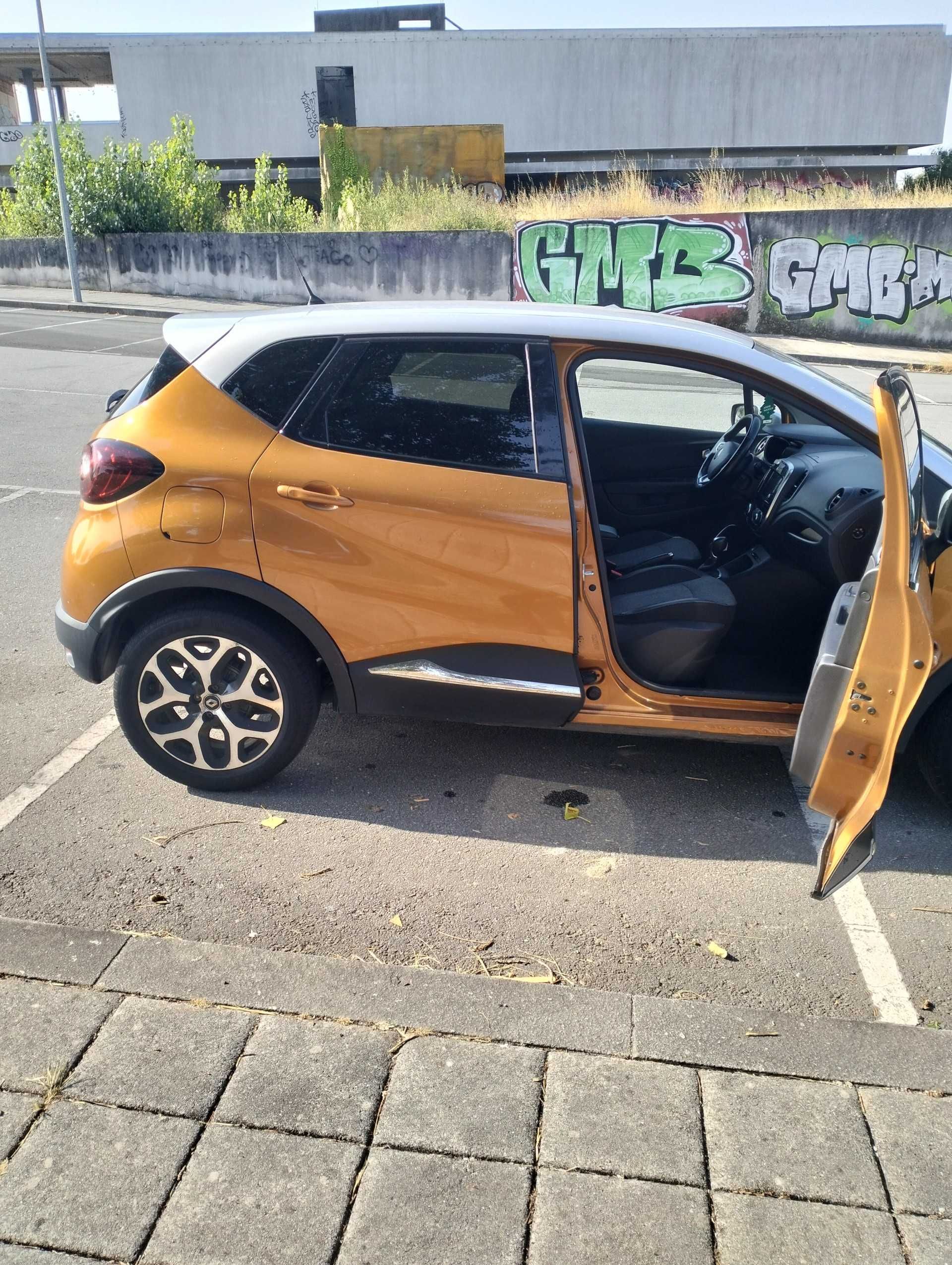 Renaul Captur em bom estado