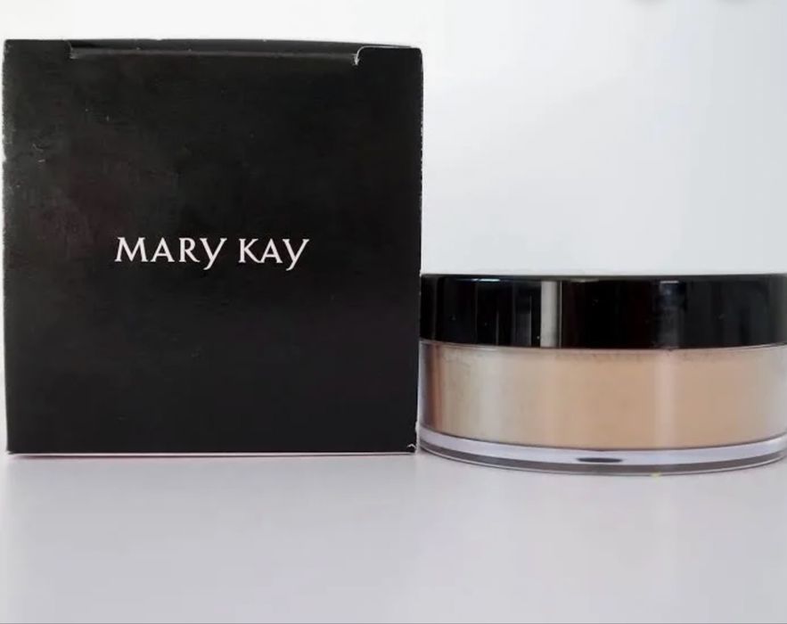 Mary Kay Jedwabisty Puder Wygładzający