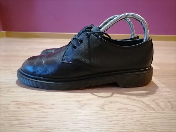 Кожаные туфли фирмы Dr martens оригинал