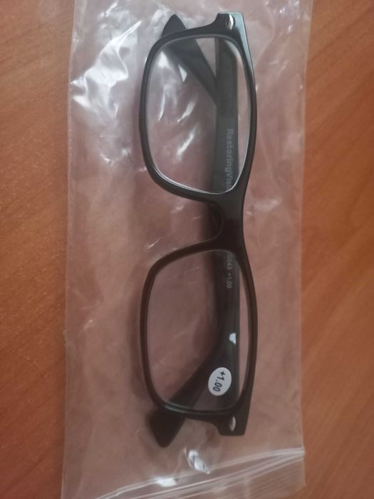 Очки новые +1  линзы