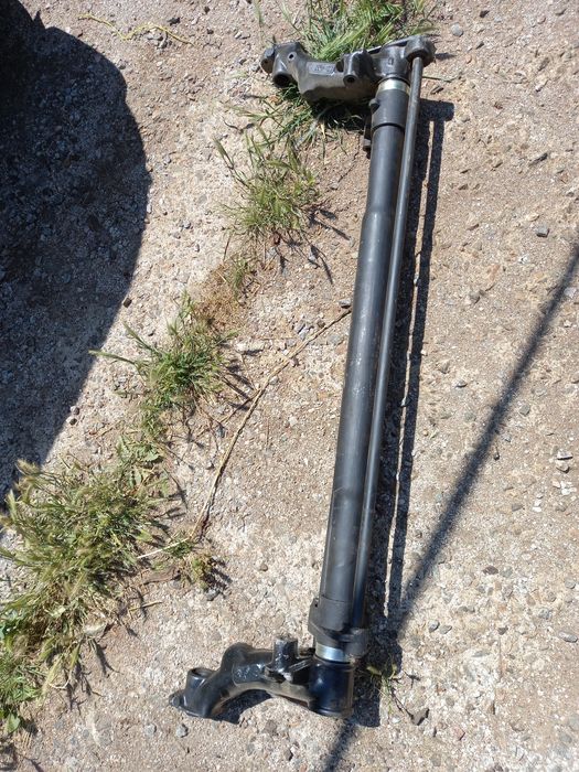Балка задня. Пежо 306.( обмін)