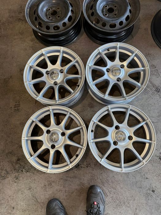 Felgi aluminiowe smart 3x112 et22 5,5x15j