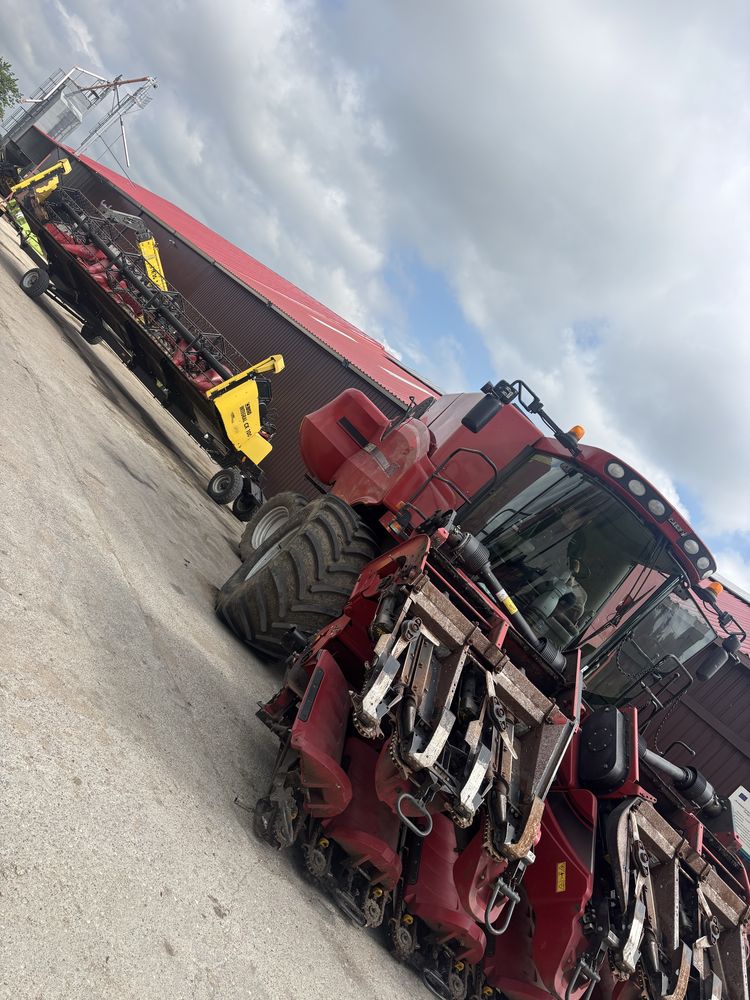 Sprzedam Kombajn CASE AXIAL-FLOW 8010