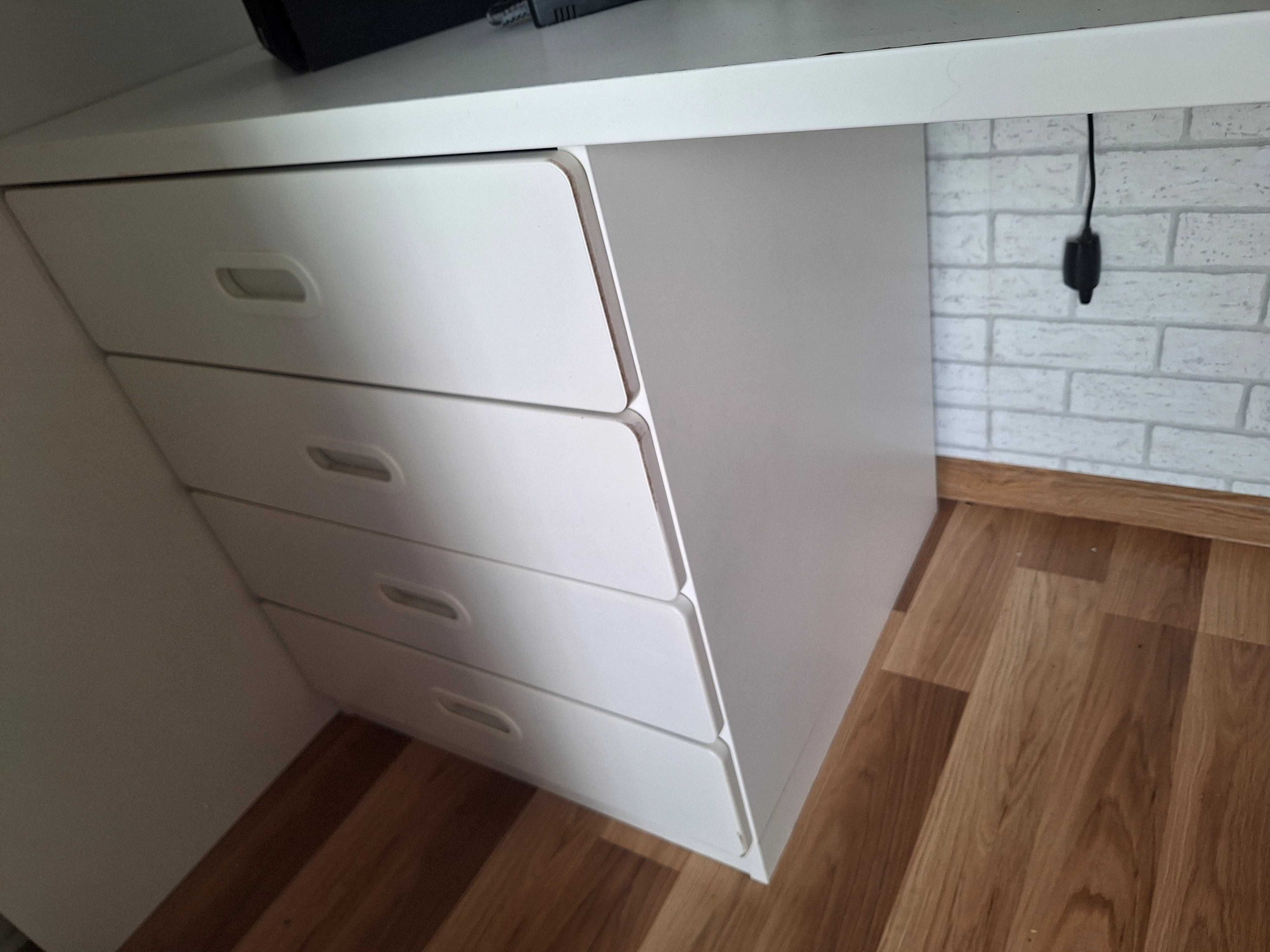 Łóżko Stuva piętrowe z biurkiem