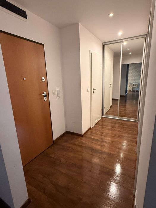 Przyjemne mieszkanie 2 pokojowe z tarasem i ogródkiem, blisko tramwaju