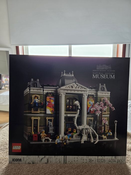 LEGO icons #10326 -  Natural History Meuseum