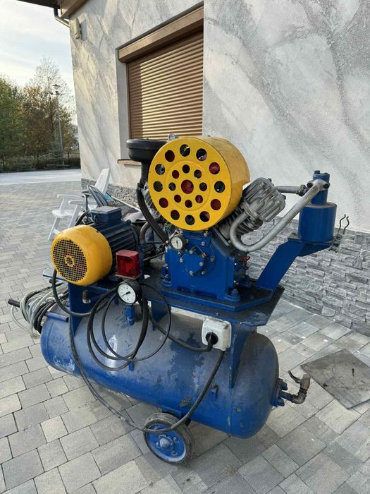 Kompresor dwutlokowy