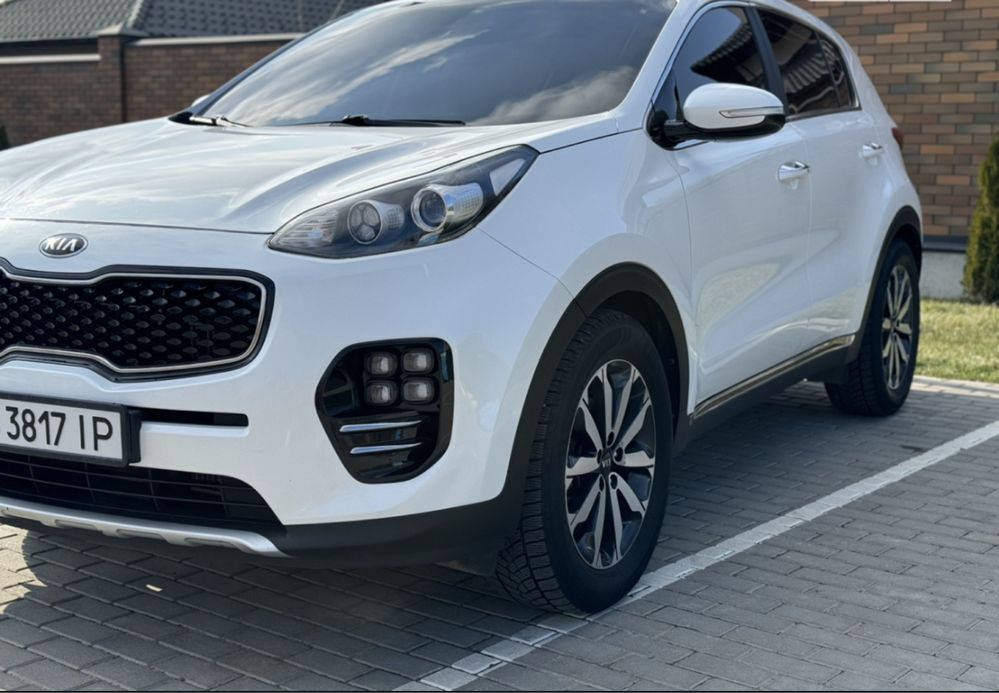 Продам Kia Sportage в ідеальному стані.