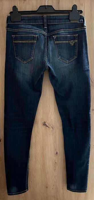 Jeansy damskie Guess