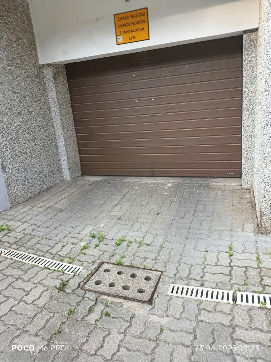 Miejsce postojowe ul.Długa 23