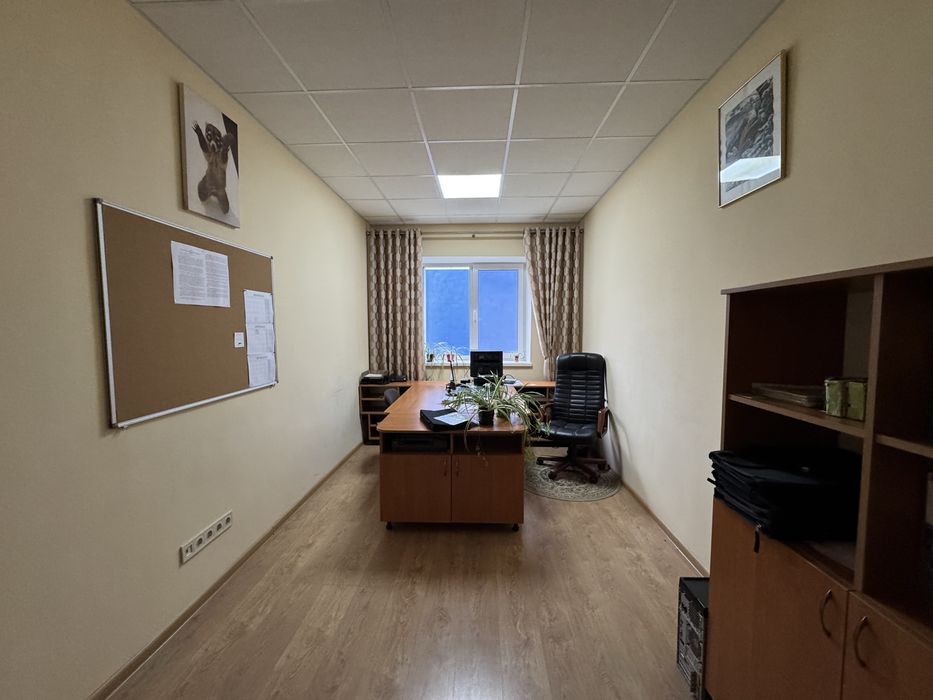 Здам офіс з ремонтом і меблями