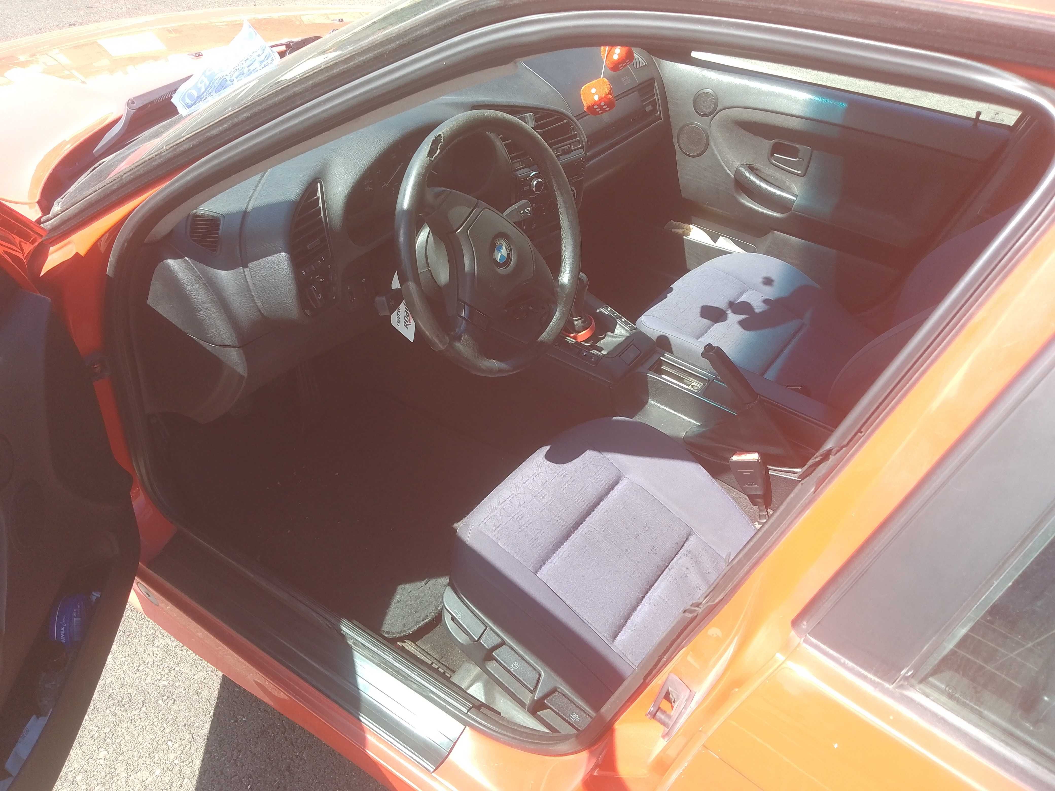 Vendo BMW 318 TDS 95 E36 ou troco por Renault Megane break carrinha.