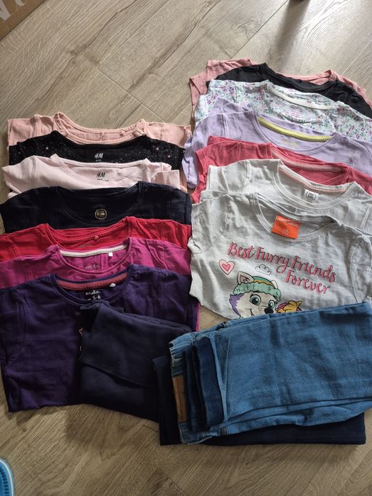 Zestaw ubrań dla dziewczynki rozm. 110/116