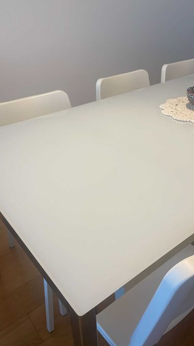 conjunto de MESA COM 6 CADEIRAS