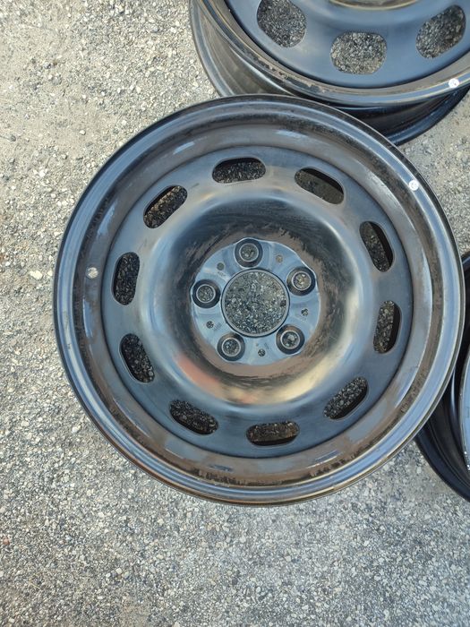 Komplet felg stalowych do BMW 16 cali 6.5J 5x120 ET33 osadzenie 72.5