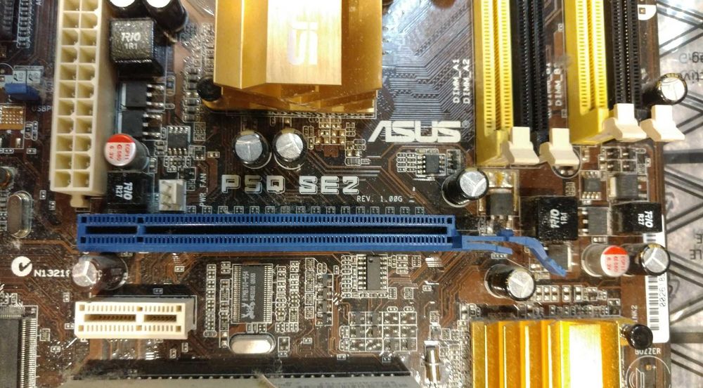Płyta główna Asus P5Q-SE2 z procesorem Intel Pentium E 6300 2,80 GHz