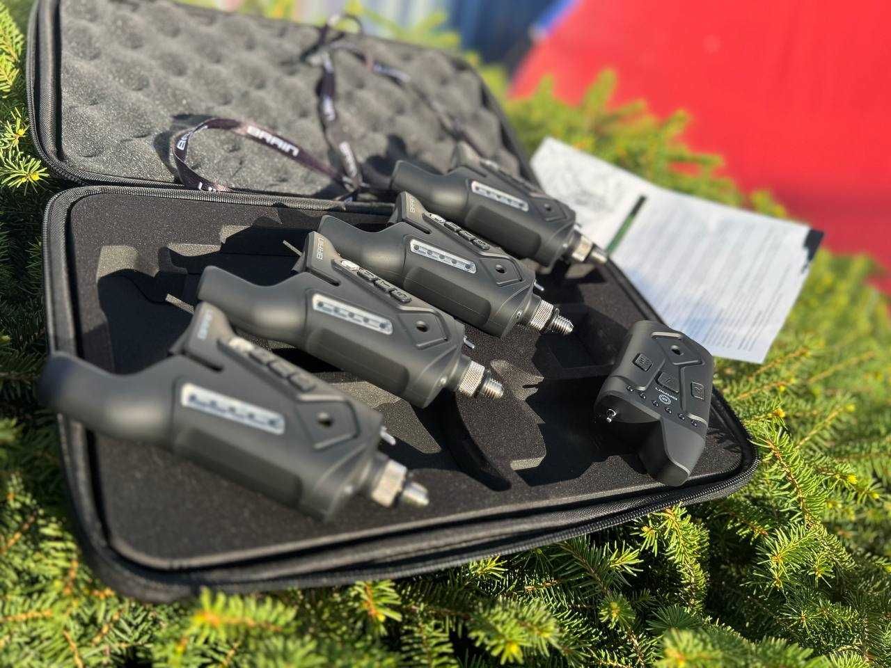 набор сигнализаторов в кейсе 4+1 Brain Wireless Bite Alarm F-1