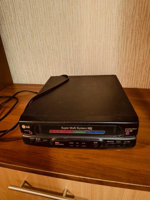 Відеоплеєр LG W162W, відео плеєр, video player, відео магнітофон