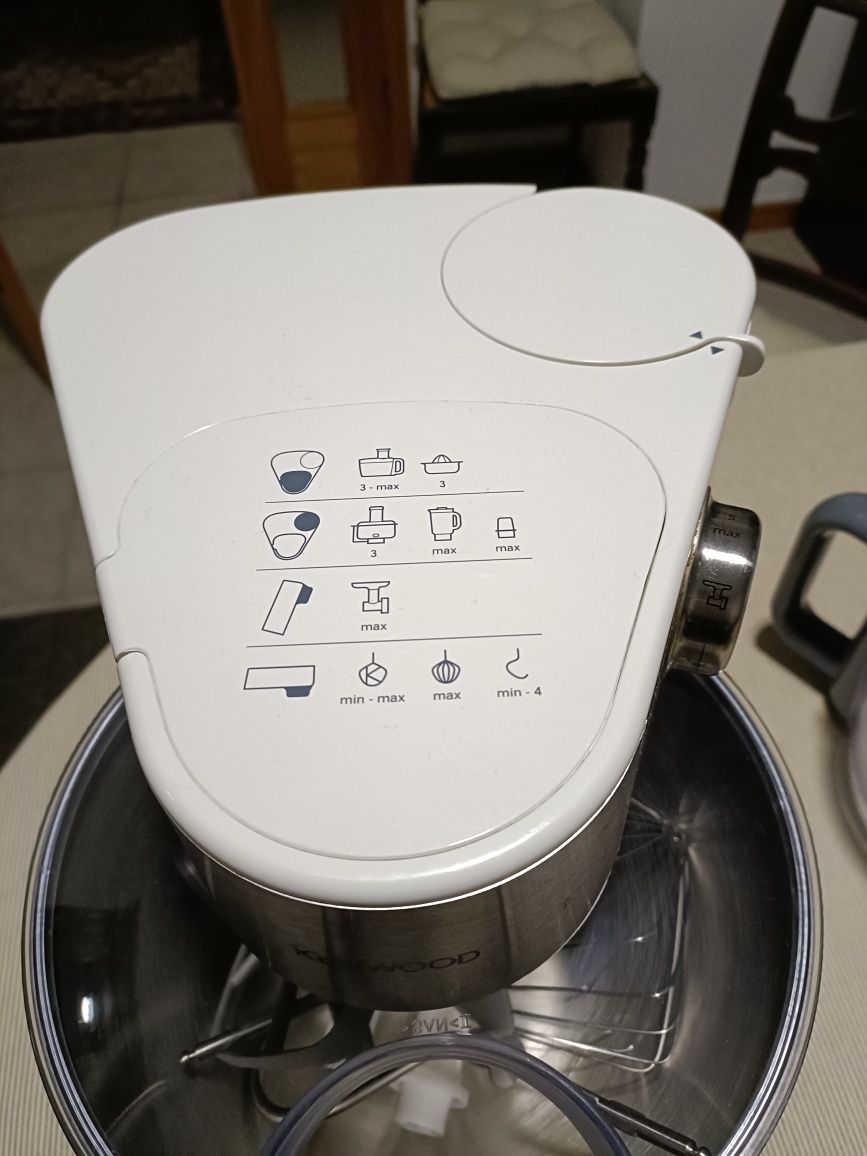 Robot de cozinha Kenwood km 28