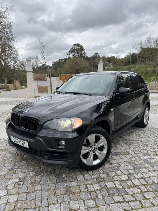 BMW X5 SD 7 lugares com quase 400Cv