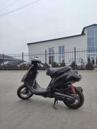 Продам yamaha jog artistic в хорошем состоянии свеженький