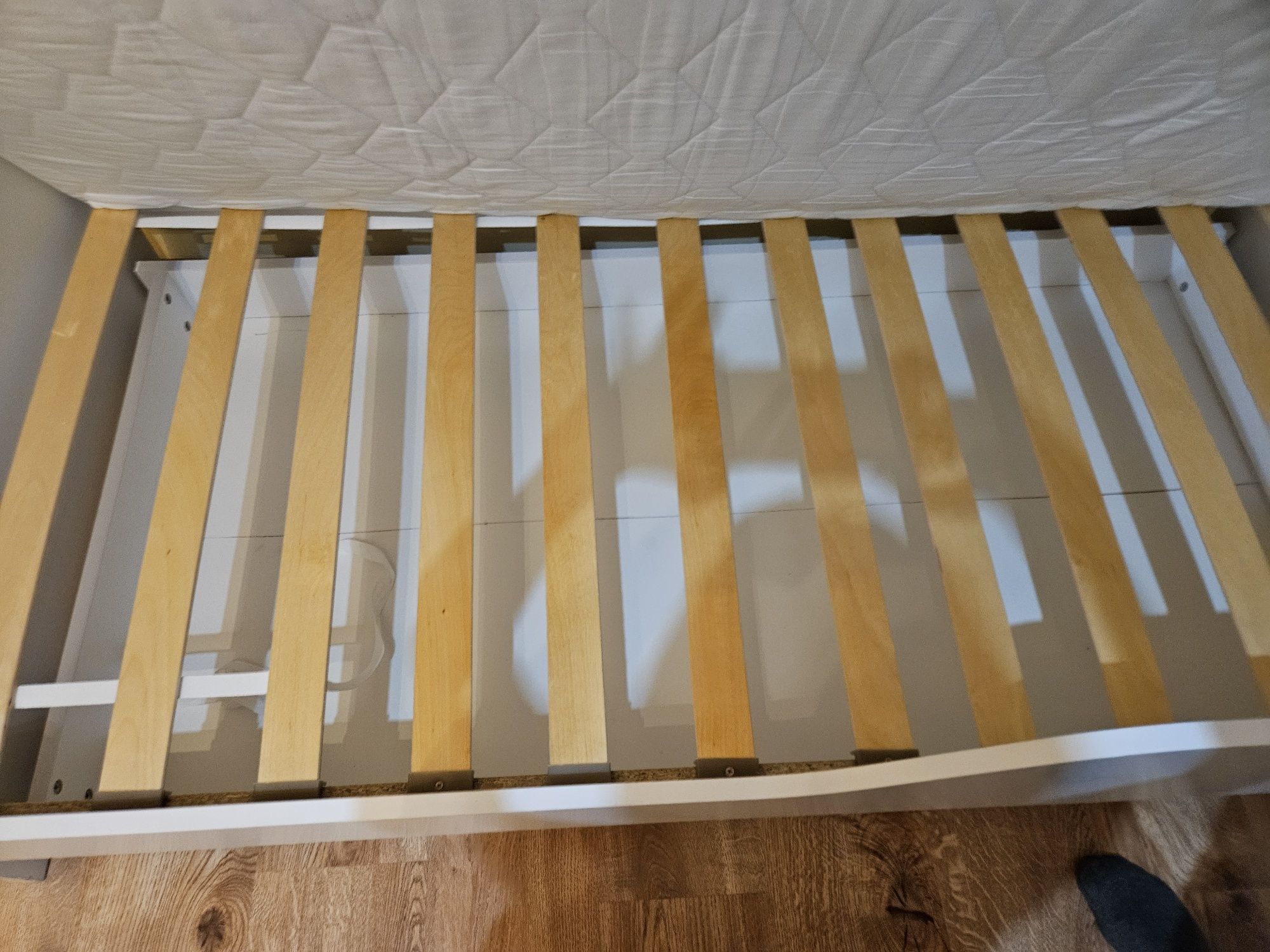 Łóżko dziecięce Miki 160x80 z materacem Milo