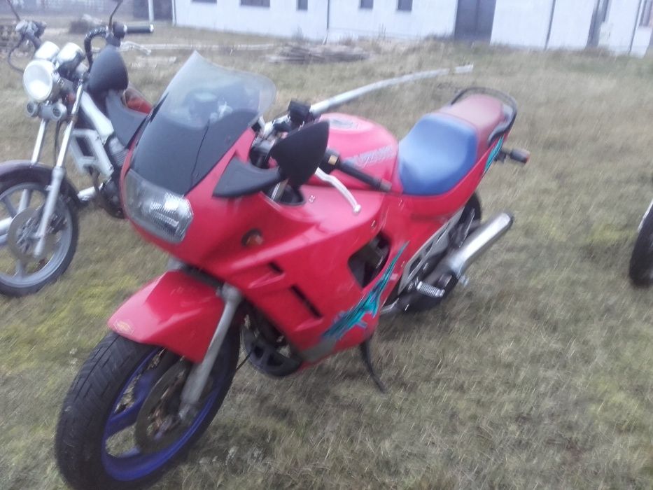 Suzuki gsxf600 gsxf 600 gsx 600 f silnik lagi gaźniki rama bak części