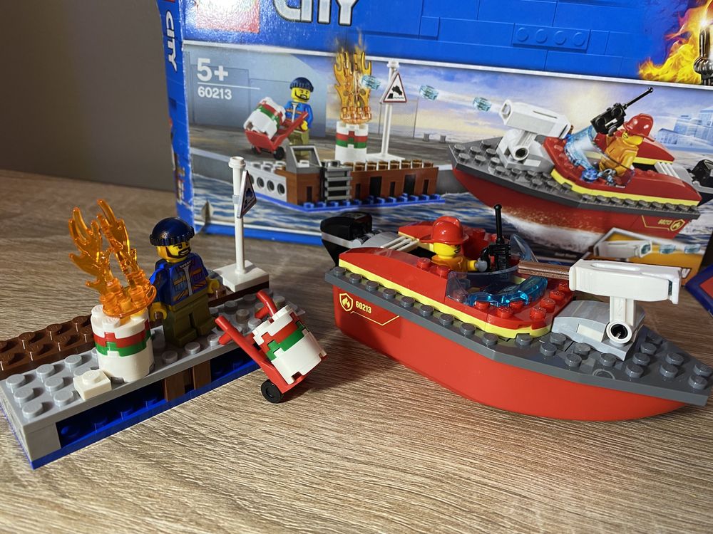 Lego City 60213 Пожар на причале