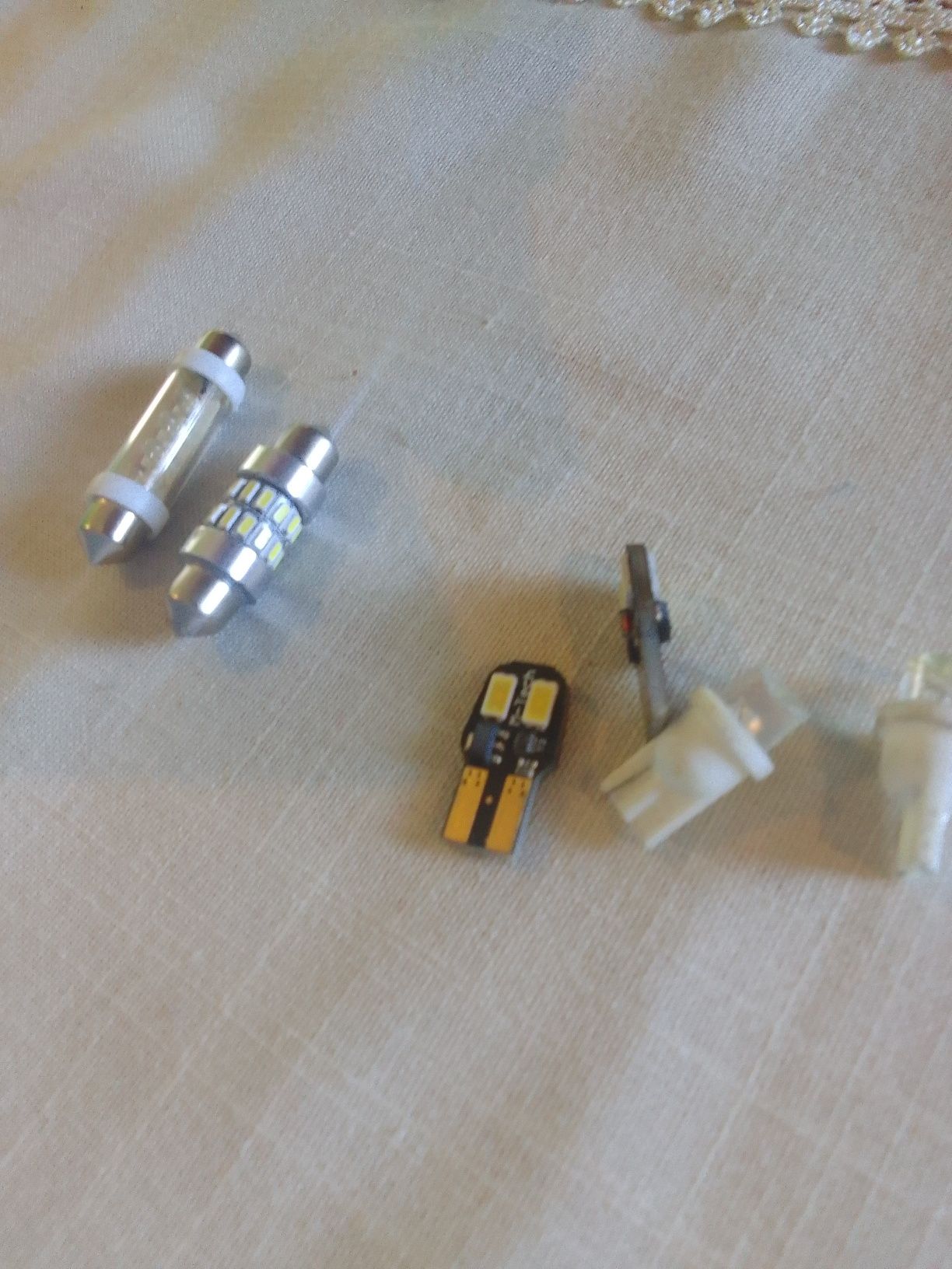 Zestaw 6 żarówek LED 12v tanio komplet