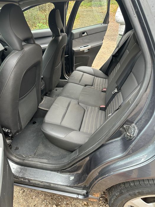 Volvo v50 2011 року 1.6 d2