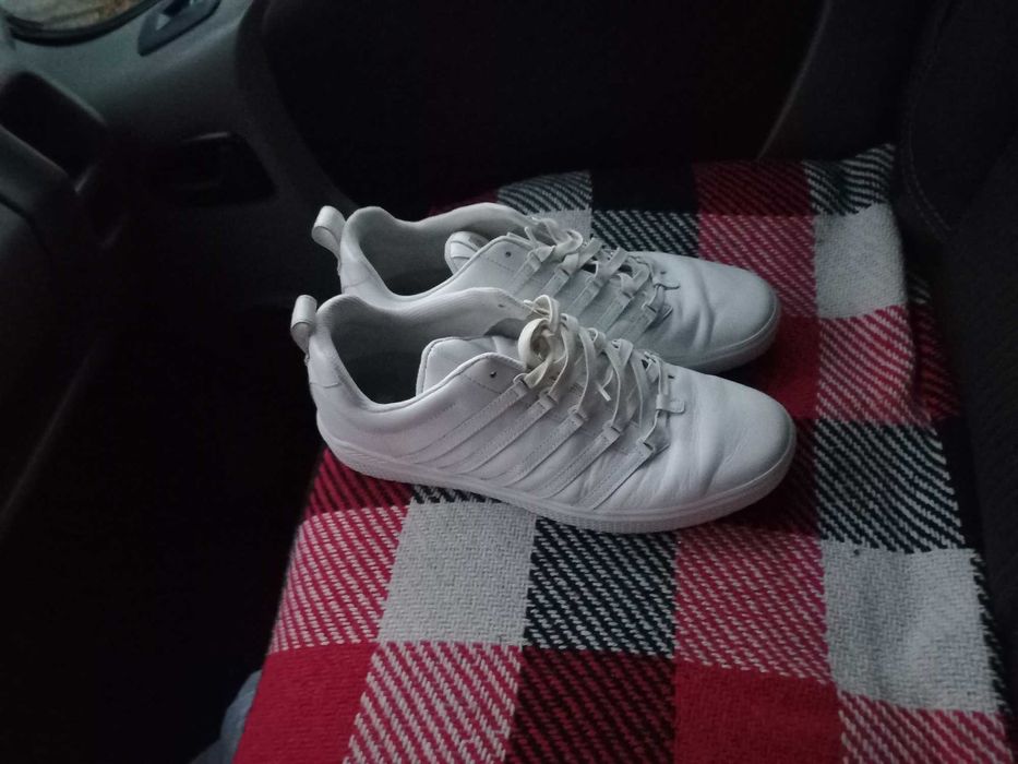 Кросівки шкіряні 31 см