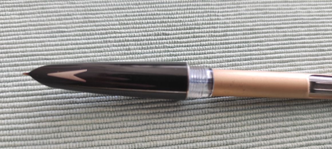 White Feather 608 Fountain pen