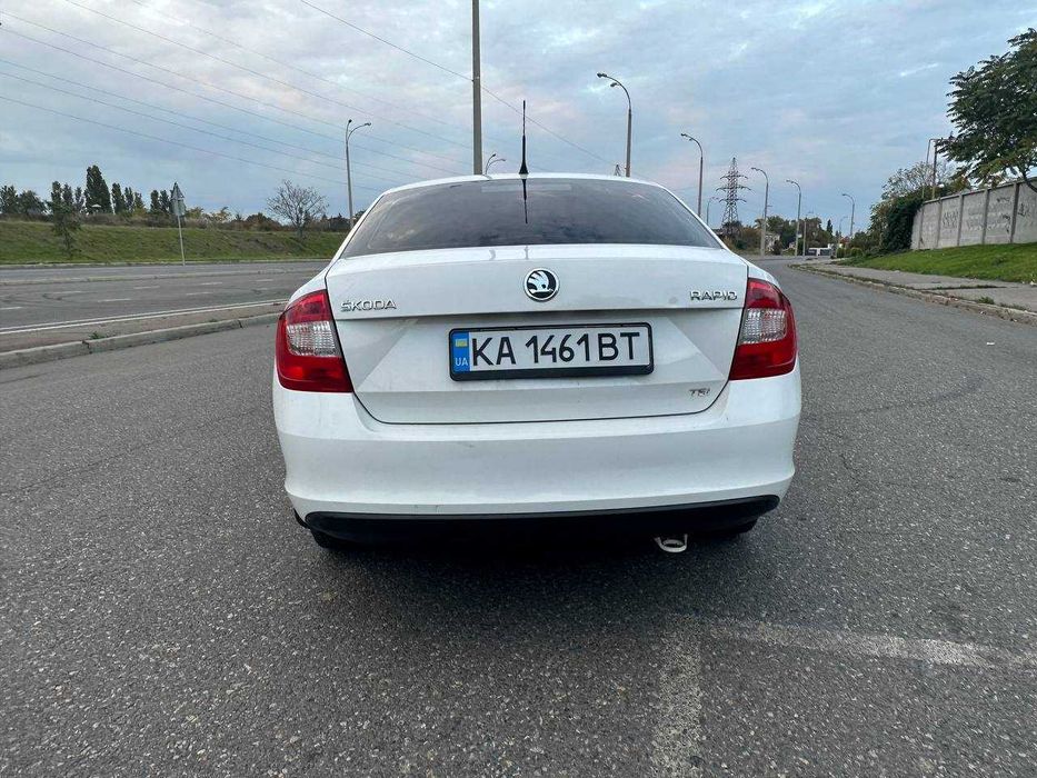Skoda Rapid 2013 TSI
