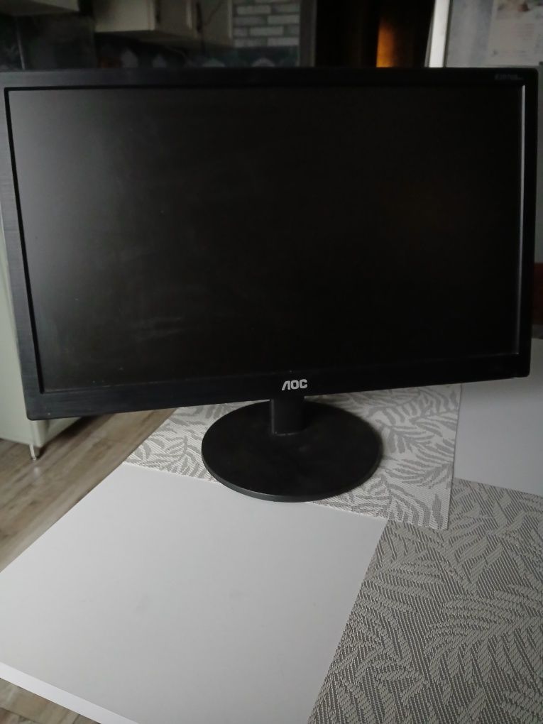 Монитор AOC e2070Swn 20",, бв, в гарному робочому  стані