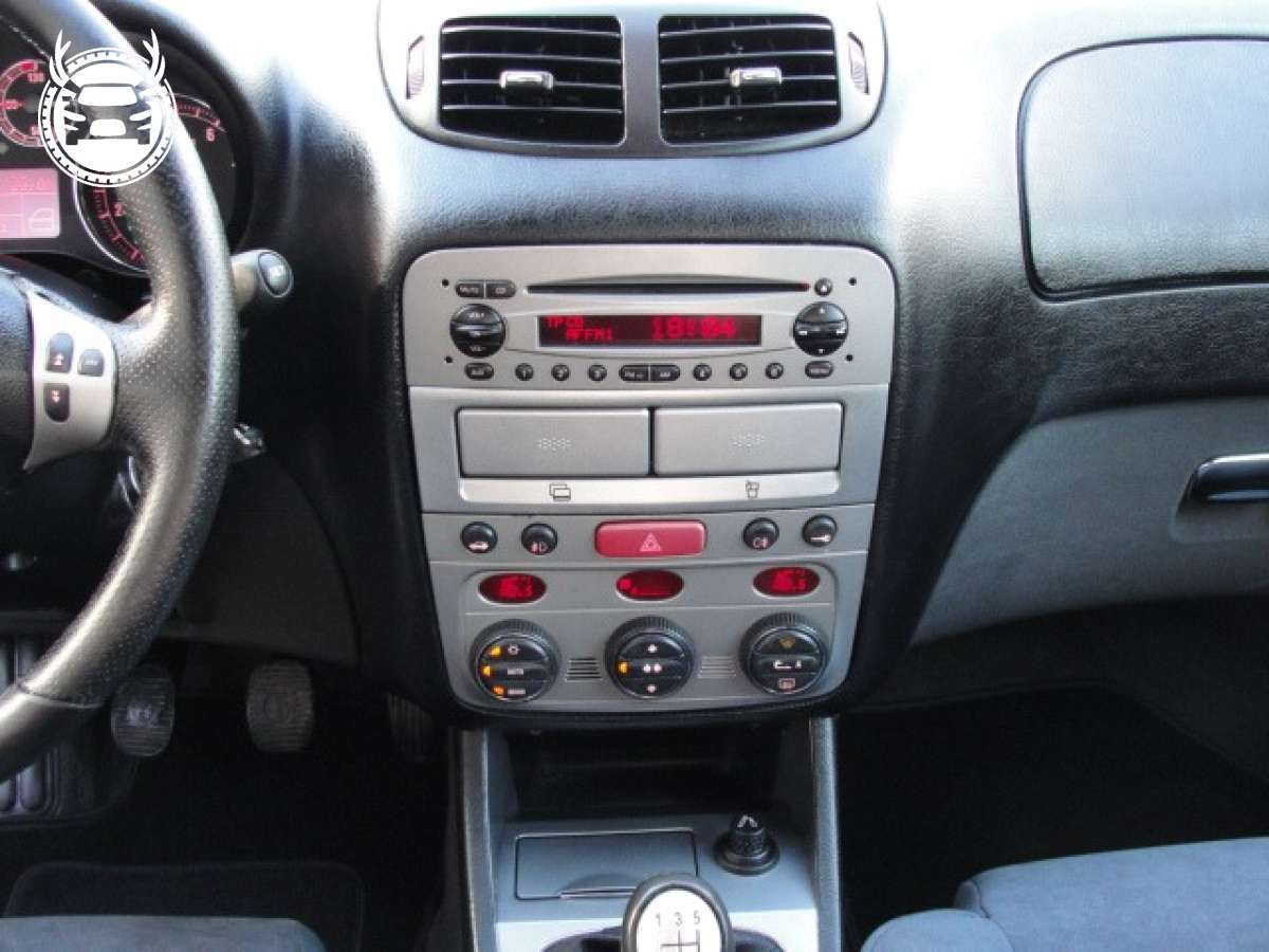 Alfa Romeo 147 1,6 Benz 120 Km Klimatronik