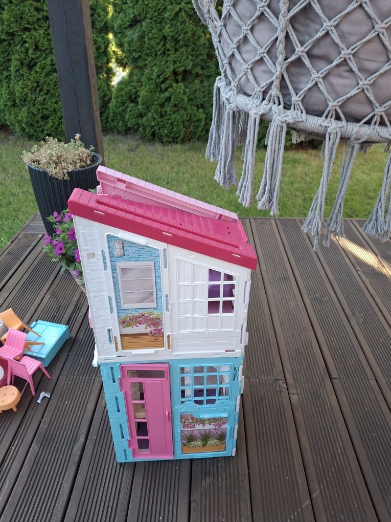 Domek dla lalek barbie