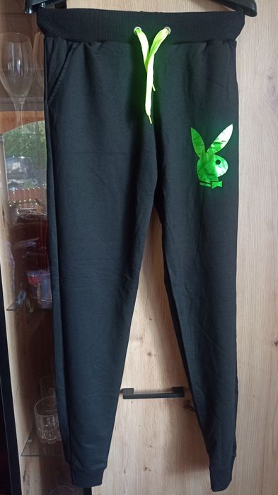 Dres M czarny króliczek playboya