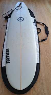 Surfboard Fatum Moby 7.0 with boardbag from Dakine, Leash 9.0 and Fins