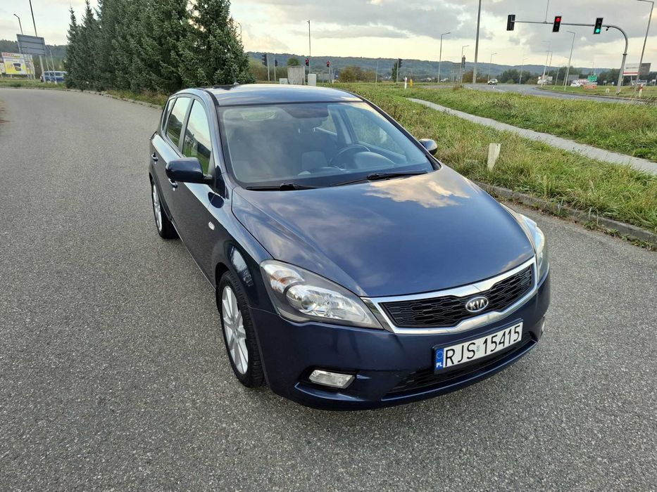 Kia Ceed Lift 1.6 Benzyna 126KM 2010r Klima 6 Bieg Alu