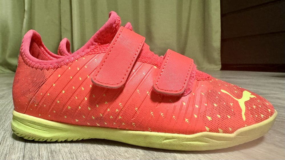 Футзалки (бампи) Puma Future Z 4.4 IT V Junior, р. 31.