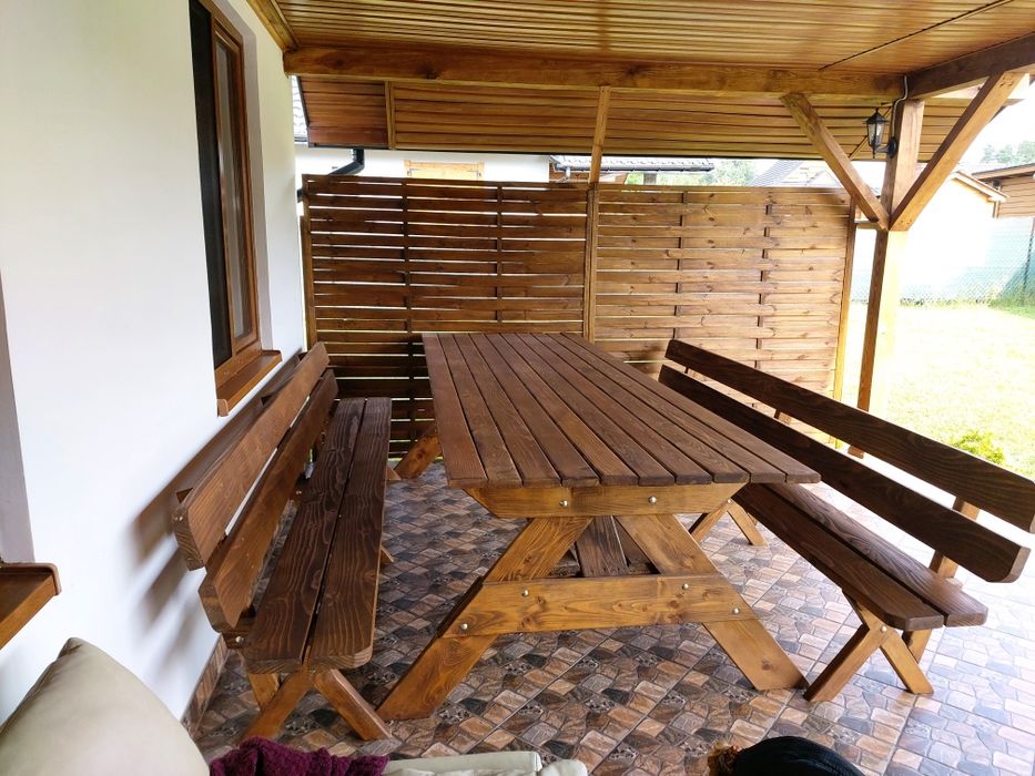 Sprzedam stół tarasowy , biesiadny 3m długi. 1m szer.