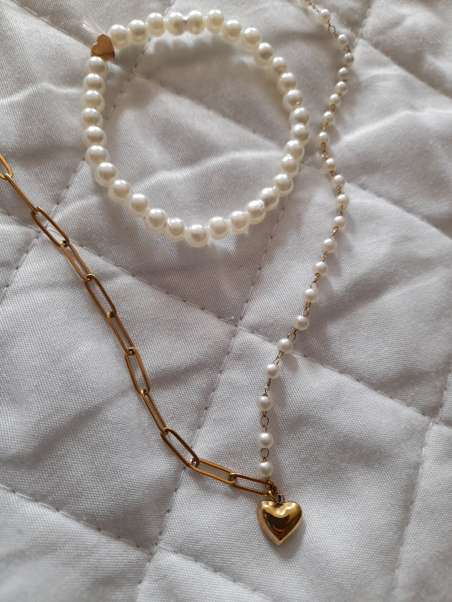 Zestaw biżuterii kolczyki naszyjnik bransoletka perły perelki złoto