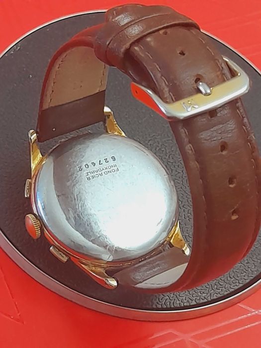 Relógio Vintage Cronógrafo MONTDOR Corda Swiss Made