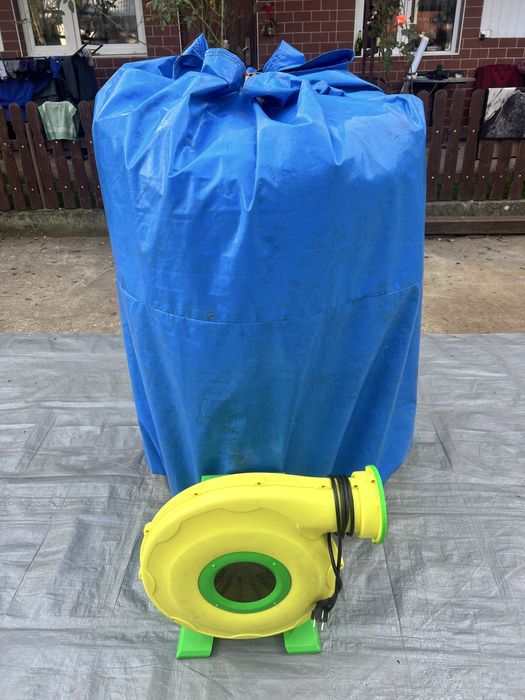 Sprzedam zjeżdżalnie - Dmuchaniec dla dzieci po sezonie